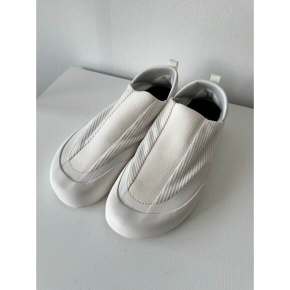 Arcteryx Kragg Shoe Men’s Slip-On Vibram Grip - Picture 5 of 8